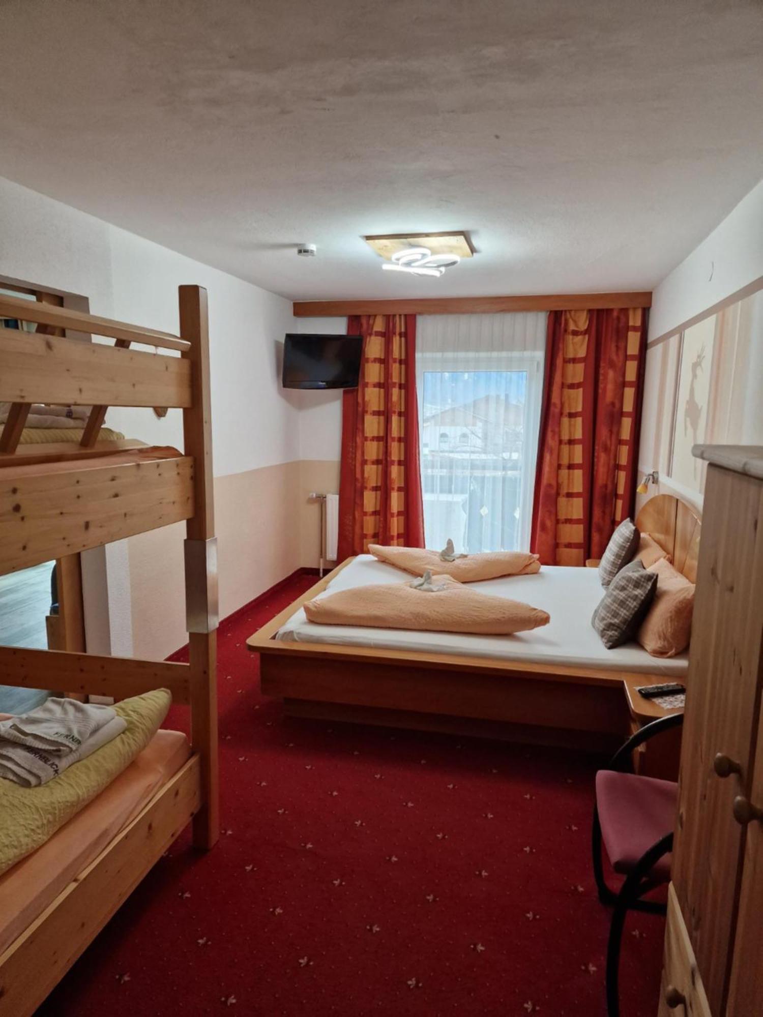 Gaestehaus Fernblick Sautens Buitenkant foto