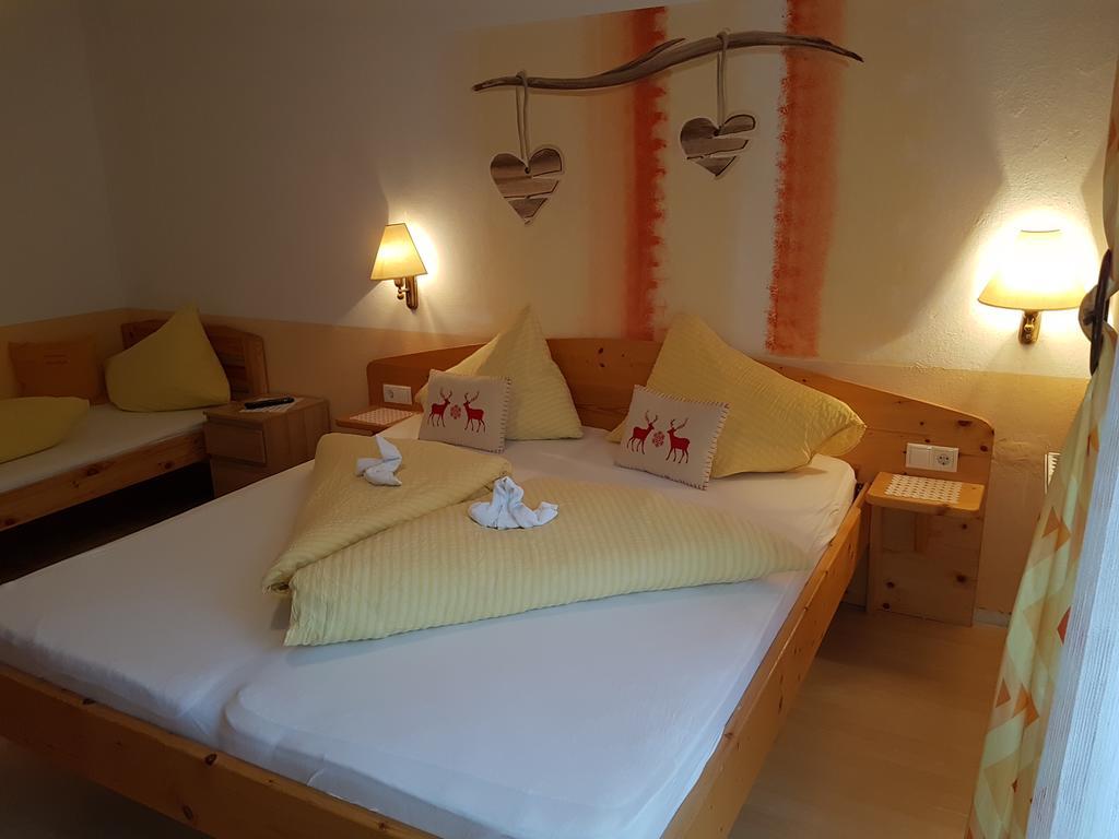 Gaestehaus Fernblick Sautens Buitenkant foto